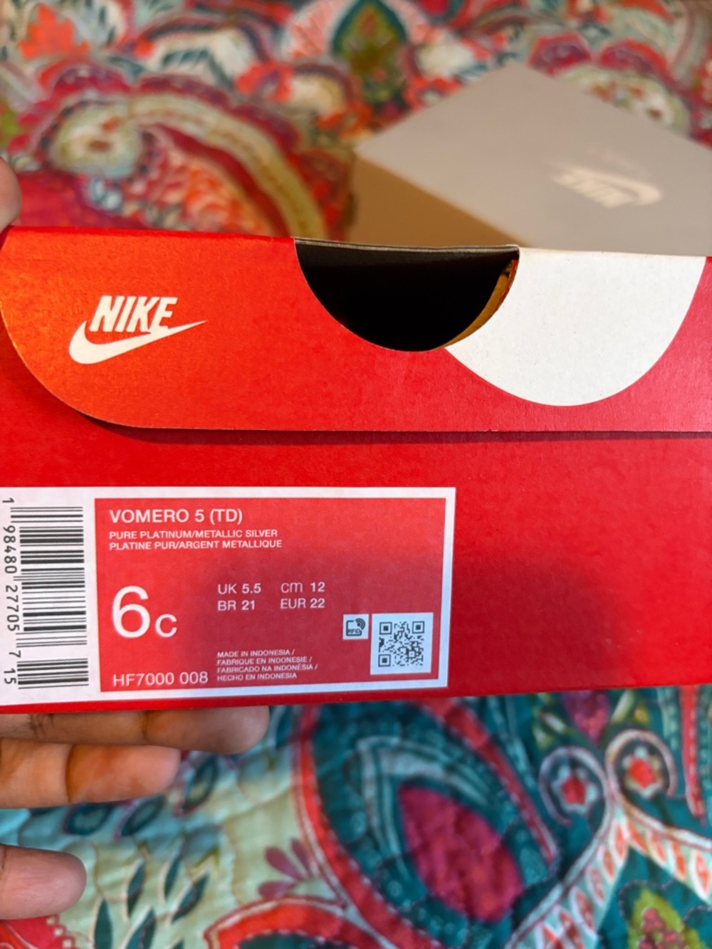 Nike Red and White Vomero 5 (TD) Shoe Box
